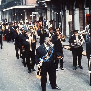 Foto Vive y deja morir