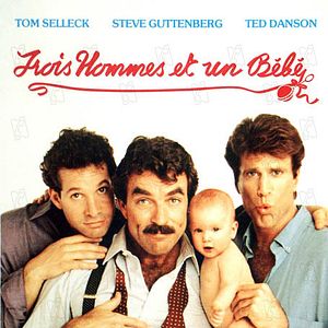 Foto Tres hombres y un bebé