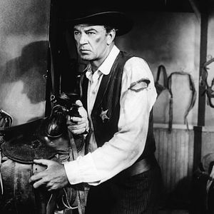 Foto Solo ante el peligro