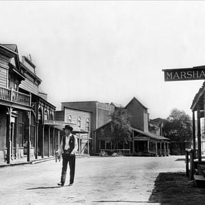 Foto Solo ante el peligro