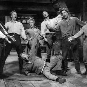 Foto Siete novias para siete hermanos