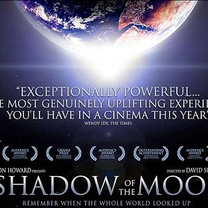 Foto In the Shadow of the Moon