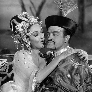 Foto Dos frescos en órbita