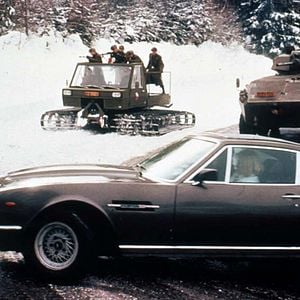 Foto 007: Alta tensión