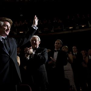 Foto Algo pasa en Hollywood