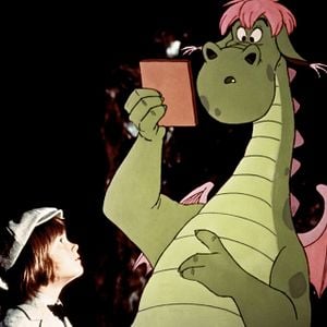 Foto Pedro y el dragón Elliot