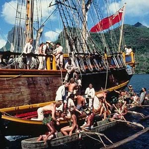 Motín a bordo - Película 1984