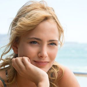 Foto Nora Arnezeder