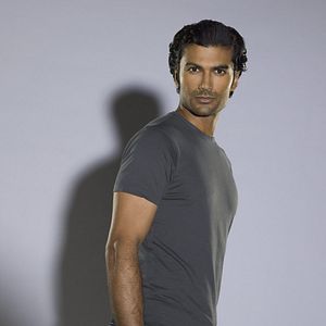 Foto Sendhil Ramamurthy