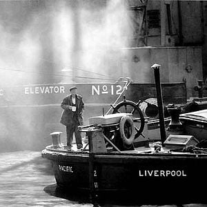 Foto Of Time and the City