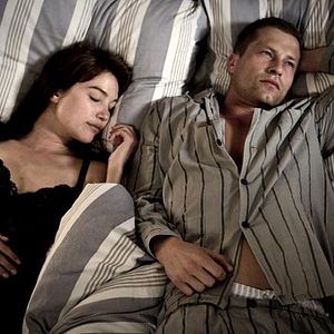 Foto Un conejo sin orejas