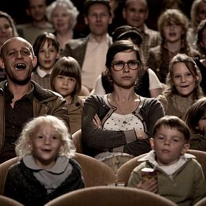 Foto Un conejo sin orejas