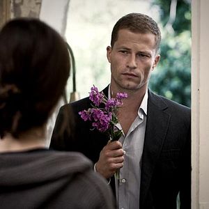 Foto Un conejo sin orejas