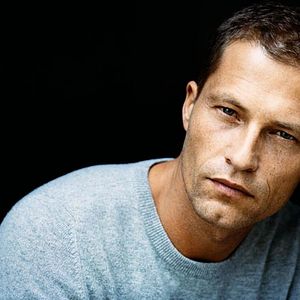 Foto Un conejo sin orejas