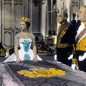 Foto Los jóvenes años de una reina