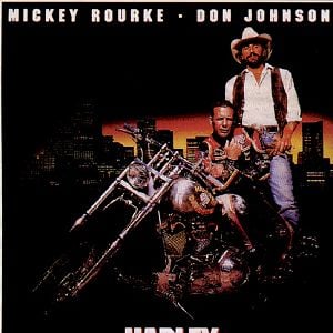 Foto Dos duros sobre ruedas