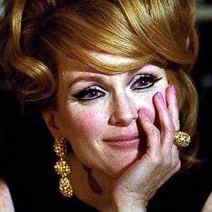 Foto Un hombre soltero