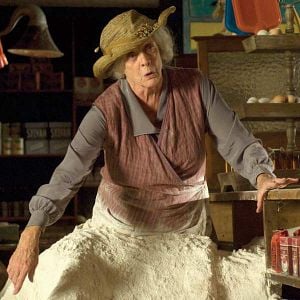 Foto La niñera mágica y el Big Bang