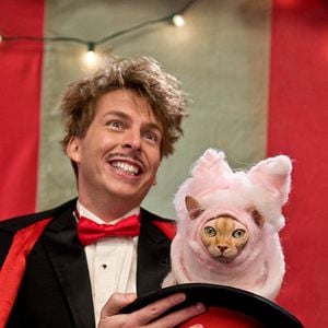 Foto Como perros y gatos: La revancha de Kitty Galore