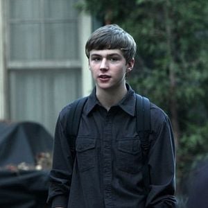 Foto Miles Heizer