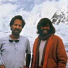 Foto The Dark Glow of the Mountains