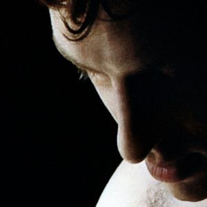 Foto Man tänker sitt