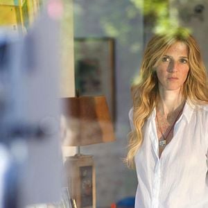 Foto Un balcón sobre el mar