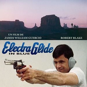 Foto La piel en el asfalto