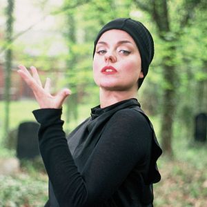 Foto Otto; or, Up with Dead People