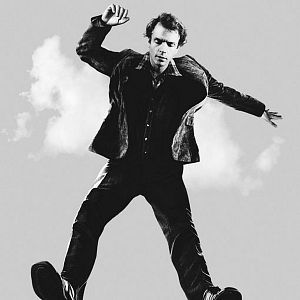 Foto And Everything Is Going Fine