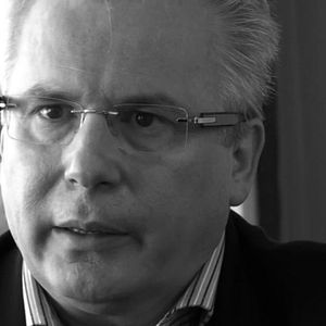 Foto Escuchando al Juez Garzón