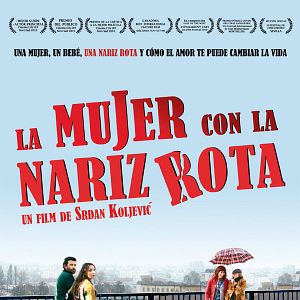 Foto La mujer con la nariz rota