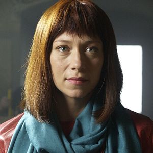 Foto La mujer con la nariz rota