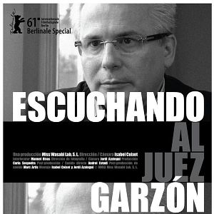 Foto Escuchando al Juez Garzón