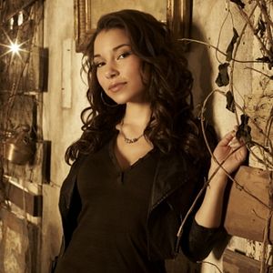 Foto Jessica Parker Kennedy