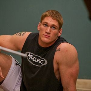 Foto Never Back Down 2