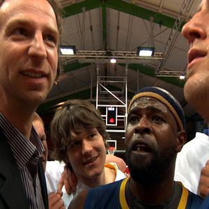 Foto Phoenix in der Asche