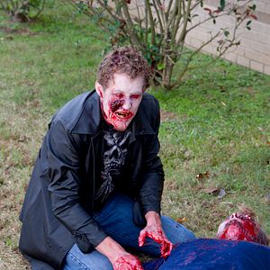 Foto Humans Versus Zombies