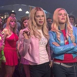 Foto Dos "rubias" de pelo en pecho