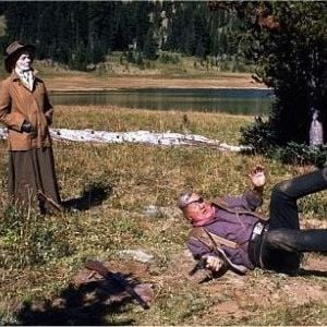 Foto El rifle y la Biblia