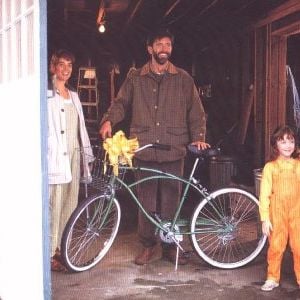 Foto La mano que mece la cuna