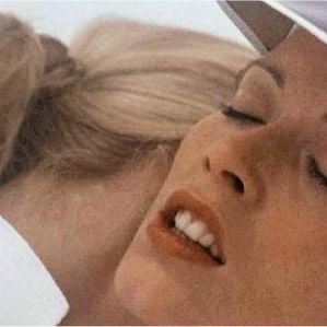 Foto Emmanuelle 2: la antivirgen