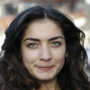 Foto Seninki Kaç Para?