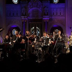 Foto The Other Europeans in: Der zerbrochene Klang