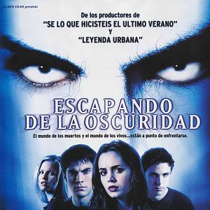 Foto Escapando de la oscuridad