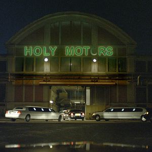 Foto Holy Motors