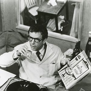 Foto And Everything Is Going Fine