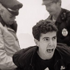 Foto How to Survive a Plague