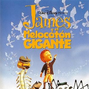 Foto James y el melocotón gigante