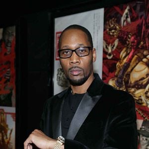 Foto El hombre de los puños de hierro